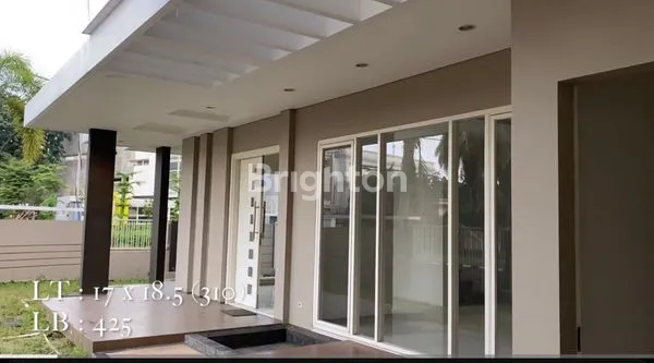 image LUXURY HOUSE PERUMAHAN ELITE SURABAYA TIMUR ARAYA 2 DEKAT MERR REGENCY 21 DHARMAHUSADA KERTAJAYA INDAH MANYAR (2)