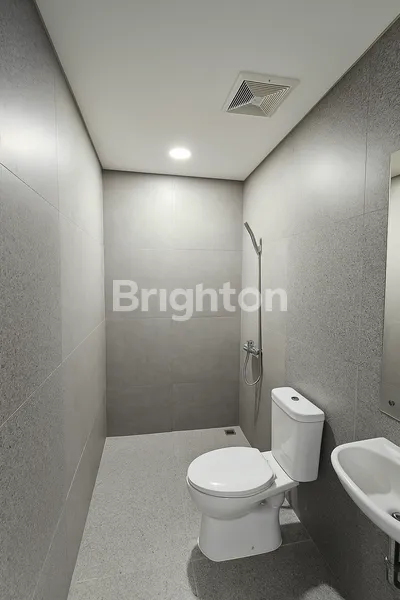 image JANGAN SAMPAI MENYESAL! RUMAH FULL FURNISHED BARU, 3KT + 3KM & CARPORT DI GADING SERPONG – RP 2,3 M NEGO! (7)