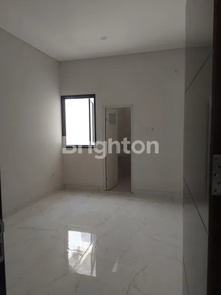 image RUMAH 2 LANTAI MINIMALIS BARU LEBAK ARUM (3)