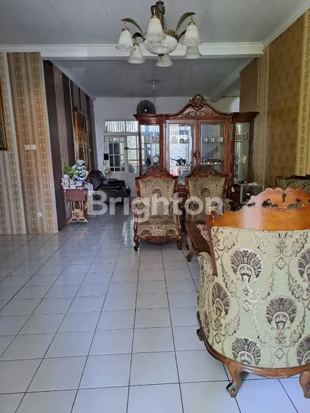 image RUMAH SIAP HUNI LOKASI STRATEGIS, BANGUNAN KOKOH DAERAH MENTENG DALAM-TEBET, JAKARTA SELATAN (3)