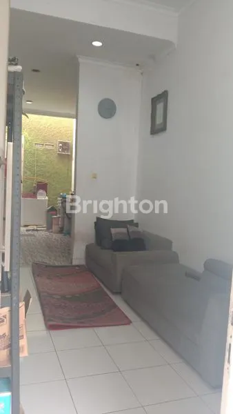 image RUMAH MODERN 3KT VIEW GOLF TELAGA SAWANGAN, SIAP HUNI (3)