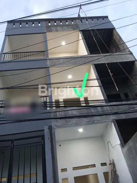 image RUMAH BARU 3 LANTAI BEBAS BANJIR DURI KEPA DEKAT TANJUNG DUREN (2)