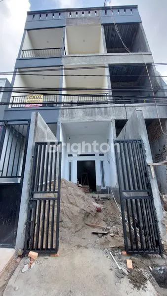 image RUMAH BARU 3 LANTAI BEBAS BANJIR DURI KEPA DEKAT TANJUNG DUREN (1)