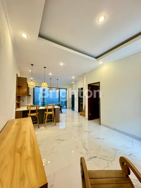 image RUMAH MODERN NYAMAN FULL FURNISHED DI SEMINYAK ONE GATE SYSTEM (7)