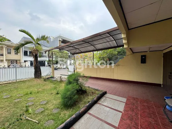 image DIJUAL RUMAH PIK  TERAWAT SIAP HUNI (4)