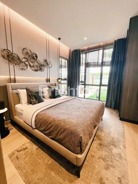 image NEW, RUMAH 3 LANTAI 3 KAMAR TIDUR DI CLUSTER KELIMUTU ASYA (5)