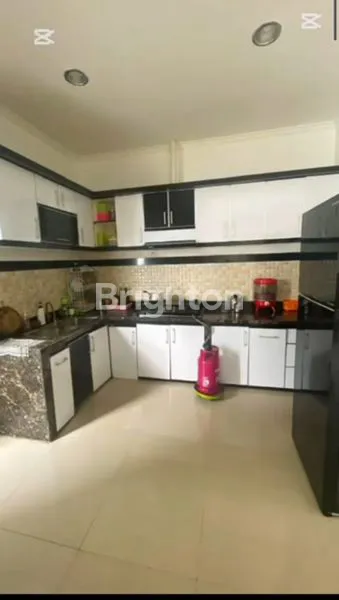 image RUMAH MEWAH 2 LANTAI SEMI-MINIMALIS DI JL. AYANI - DEKAT DPRD (5)