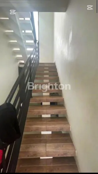 image RUMAH MEWAH 2 LANTAI SEMI-MINIMALIS DI JL. AYANI - DEKAT DPRD (6)