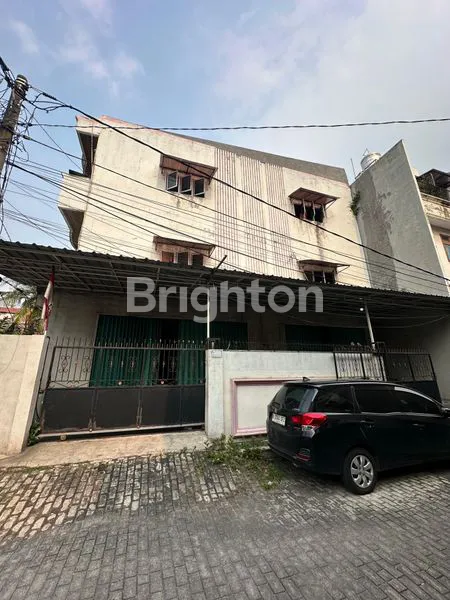 image RUMAH BESAR PADEMANGAN DALAM KOMPLEK LT 322 3.5LT SHM ROW 2 MOBIL JAKARTA UTARA (3)
