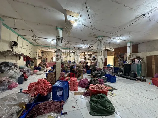 image RUMAH BESAR PADEMANGAN DALAM KOMPLEK LT 322 3.5LT SHM ROW 2 MOBIL JAKARTA UTARA (5)