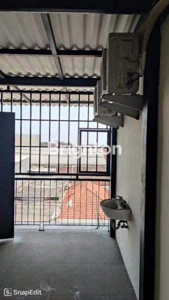 image JUAL RUGI RUKO 3 LANTAI SIAP PAKAI RAYA LEMPUNG INDAH (4)