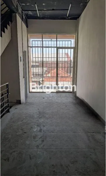 image JUAL RUGI RUKO 3 LANTAI SIAP PAKAI RAYA LEMPUNG INDAH (3)