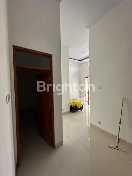 image DISEWAKAN RUMAH SIAP HUNI DI SOLOBARU, SUDAH DAPAT AC, KONDISI BAGUS!! ISTIMEWA (3)