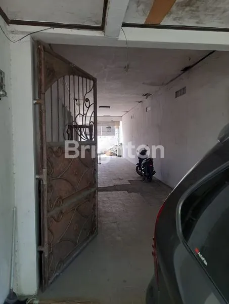 image RUMAH MEWAH 485M² PLUS 6 KOS-KOSAN, 2 MENIT KE BANDARA JUANDA (7)