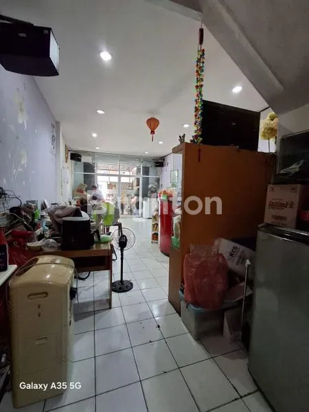 RUKO 3 LANTAI PENYEWA AKTIF DEPAN SUPERINDO TAMAN PALEM CENGKARENG JAKARTA BARAT