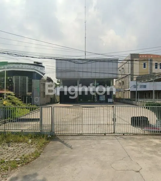 image RUKO DAN BEKAS SHOWROOM PINGGIR JALAN PUSAT KOTA (1)