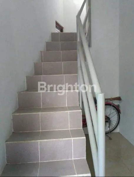 image RUMAH SELANGKAH KE PASAR POGOT DI SURABAYA (3)