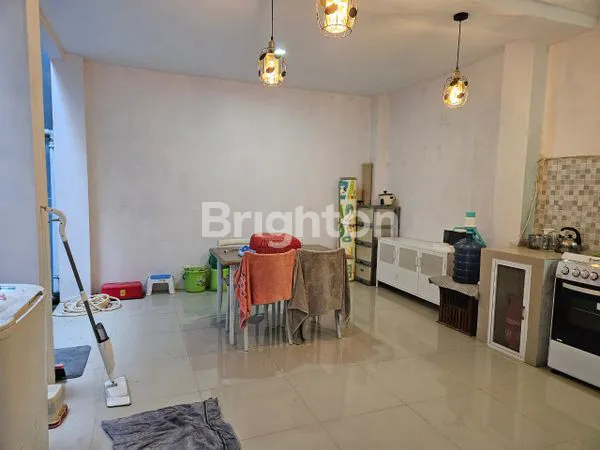 image RUMAH DUA LANTAI (5)