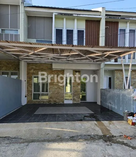 image RUMAH DUA LANTAI (1)