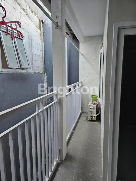 image RUMAH DUA LANTAI (7)