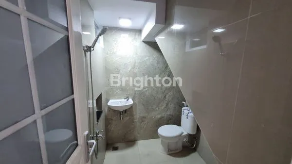 image RUMAH SIAP HUNI LEGA 3 LANTAI - TANJUNG DUREN (2)