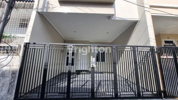 image RUMAH SIAP HUNI LEGA 3 LANTAI - TANJUNG DUREN (8)