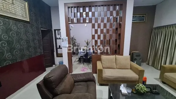 image RUMAH MURAH STRATEGIS DI ANGING MAMMIRI RESIDENCE. DEKAT RS PRIMAYA, PASAR HERTASNING, JALAN TUN ABDUL RAZAK, JIPANG RAYA, SYECH YUSUF, TODDOPULI, DAN BORONG. SECURITY 24 JAM (2)