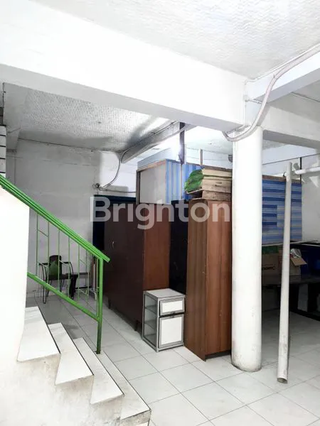 image  • DI JUAL RUKO INTI KOTA JL. SPARMAN ( DEKAT KE SEKOLAH SANTO THOMAS ) DENGAN BISNIS KOST KOST AN YANG SEDANG BERJALAN (6)