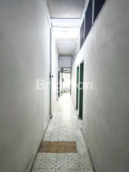 image  • DI JUAL RUKO INTI KOTA JL. SPARMAN ( DEKAT KE SEKOLAH SANTO THOMAS ) DENGAN BISNIS KOST KOST AN YANG SEDANG BERJALAN (7)