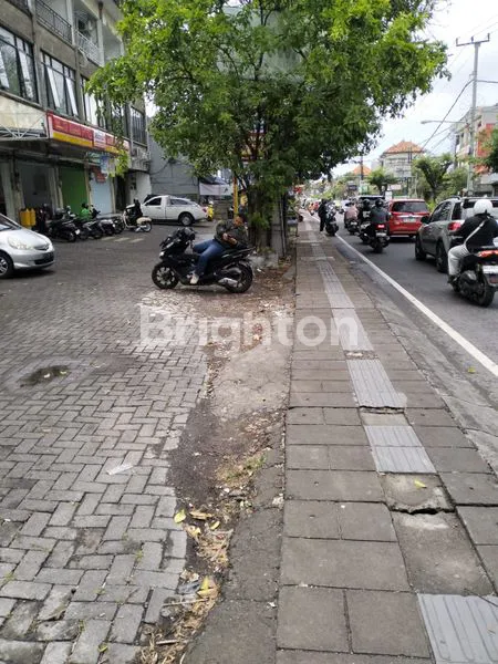 image RUKO HOOK PREMIUM 2 LANTAI DI MAHENDRADATTA, AKSES DOBEL (3)