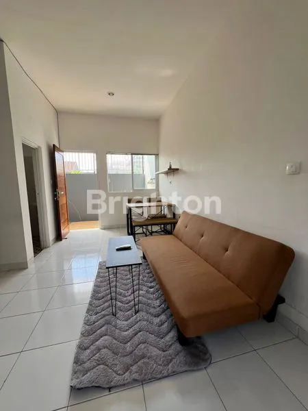 image RUMAH MINIMALIS FULLY FURNISHED DI AREA RENON (2)