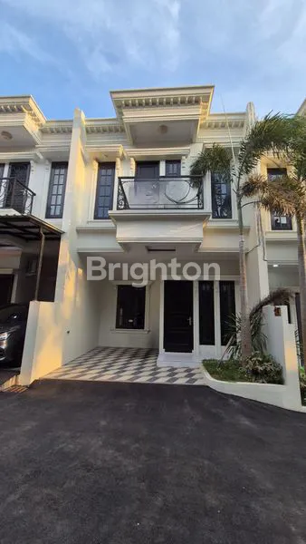 image RUMAH CLUSTER MODERN 2 LANTAI SIAP HUNI JAGAKARSA (1)