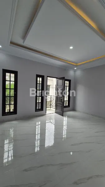 image RUMAH CLUSTER MODERN 2 LANTAI SIAP HUNI JAGAKARSA (2)