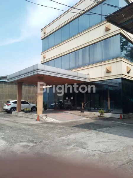 image GUDANG ATAU PABRIK  (1)