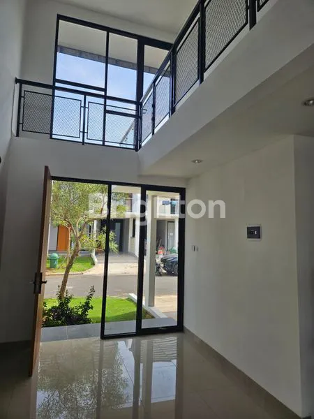 image INVESTASI TEPAT! RUMAH 2 LANTAI SIAP HUNI DI CLUSTER METLAND CILEUNGSI<br />
<br />
 (2)