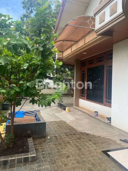image RUMAH SATU LANTAI BESAR CLUSTER PREMIUM SEMARANG INDAH (6)