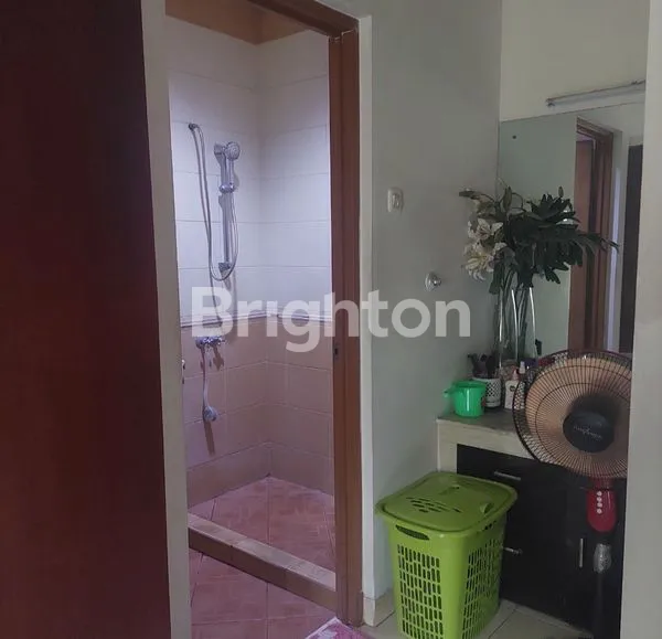 image RUMAH BAGUS 2½ LANTAI SIAP HUNI DI CIDENG, JAKARTA PUSAT (5)