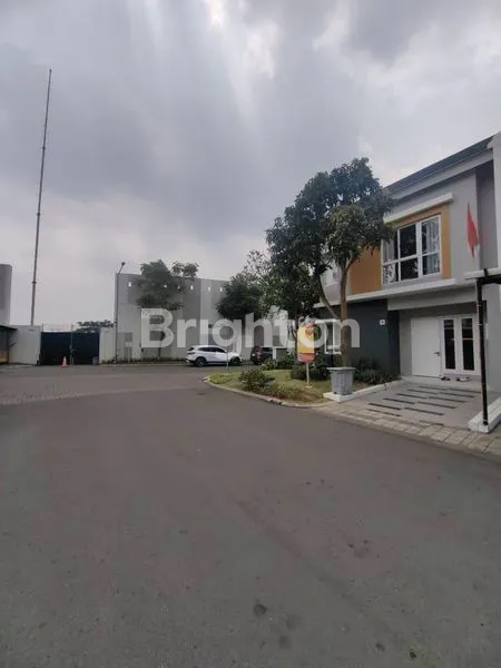image RUMAH BARU FULL FURNISHED DI CLUSTER AGNESI SUMMARECON GADING SERPONG (8)