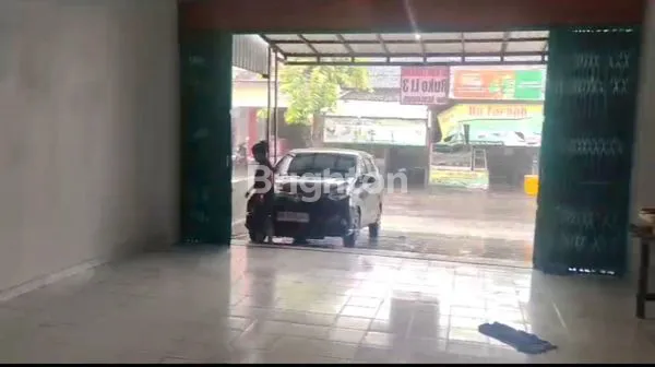 image RUKO STRATEGIS 3 LANTAI DI JALAN RAYA DALUNG PERMAI KUTA UTARA  (2)