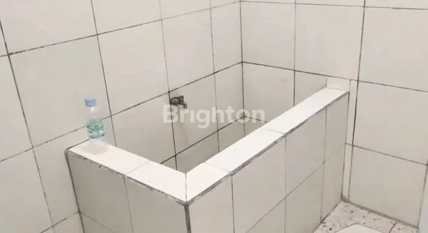 image RUKO STRATEGIS 3 LANTAI DI JALAN RAYA DALUNG PERMAI KUTA UTARA  (5)