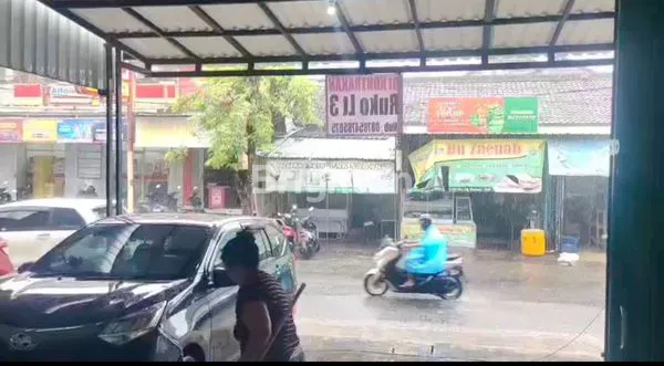 image RUKO STRATEGIS 3 LANTAI DI JALAN RAYA DALUNG PERMAI KUTA UTARA  (6)