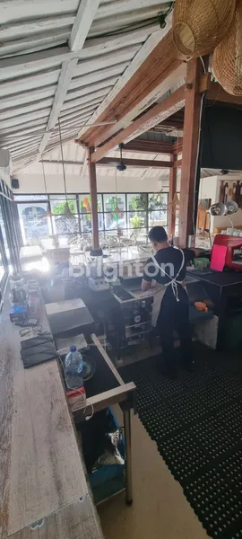 image OVER CONTRACT ITALIAN RESTAURANT – BATU BOLONG, CANGGU (1)