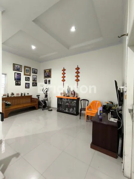 image RUMAH SEMI FURNISHED NYAMAN PEKANBARU (3)