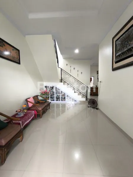 image RUMAH SEMI FURNISHED NYAMAN PEKANBARU (2)