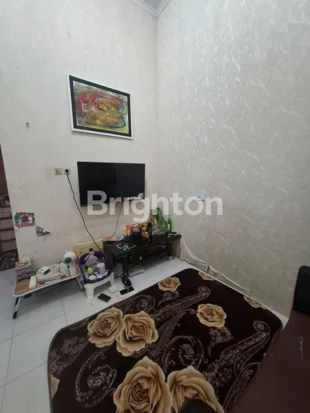 image RUMAH MINIMALIS LOKASI STRATEGIS DEKAT MAL LIVING WORLD (2)