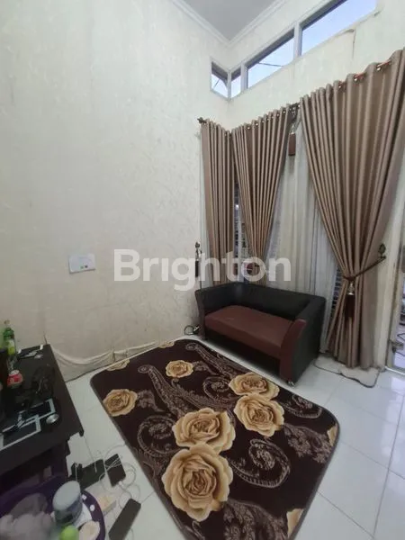 image RUMAH MINIMALIS LOKASI STRATEGIS DEKAT MAL LIVING WORLD (4)