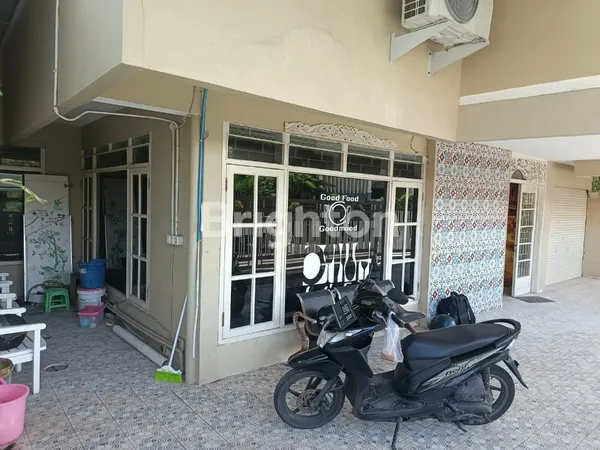 image RUMAH TERAWAT & SIAP HUNI, MANYAR REJO-SURABAYA (2)