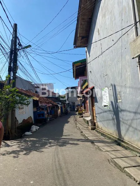 image RUMAH KOS 3 LANTAI DAAN MOGOT (8)