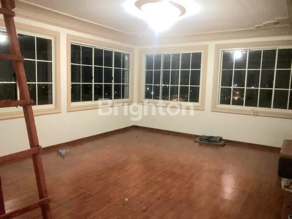 image RUMAH FURNISH DENGAN 4 + 2 KAMAR TIDUR DI VPT (8)