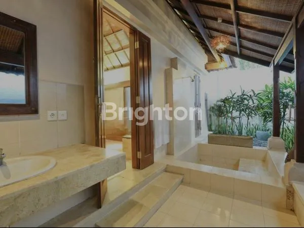 image RUMAH VILLA PRIBADI LUAS MODERN KONTEMPORER UBUD (4)